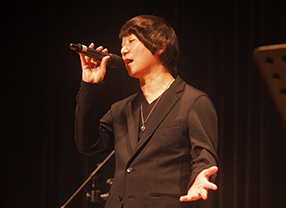 エストレーヤー(グループ)